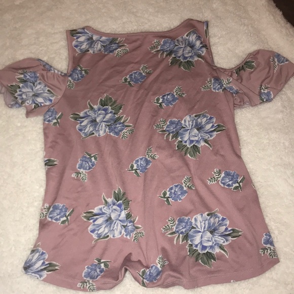 Top - Picture 2 of 3